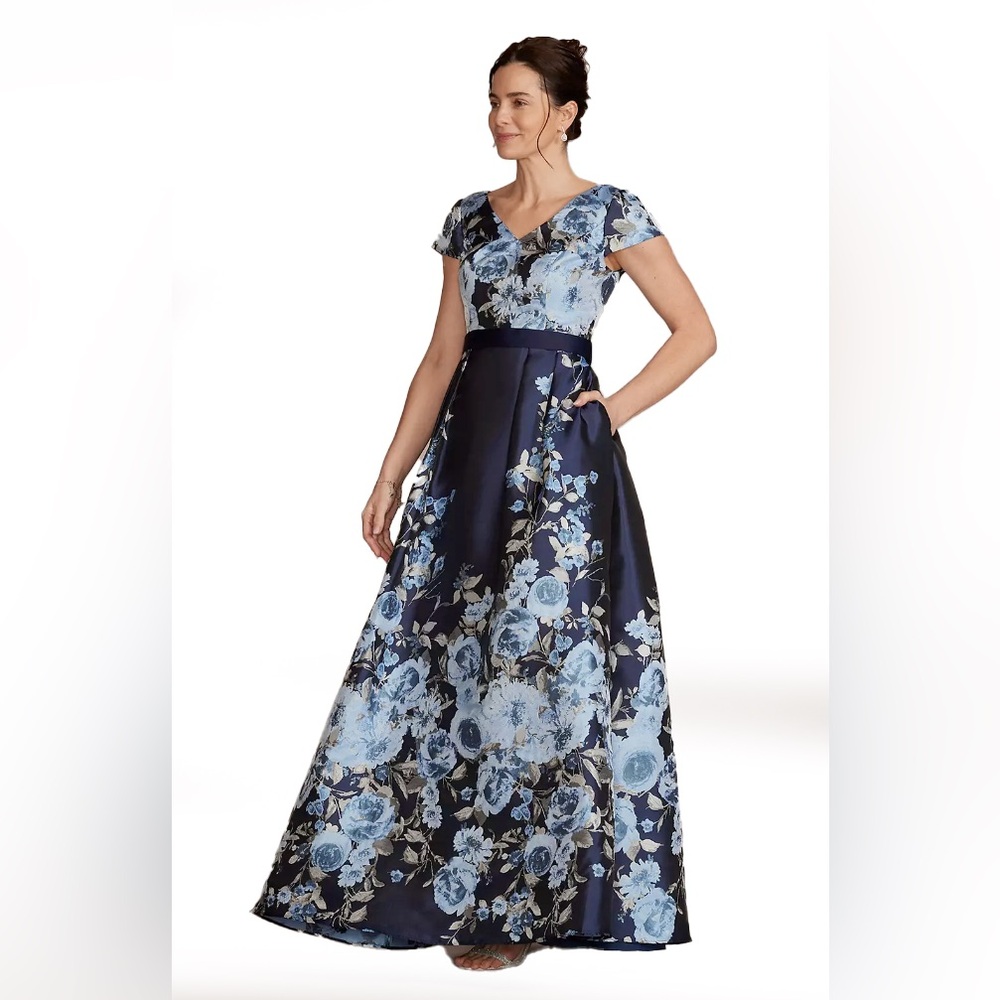 Stunning Floral Evening Ballgown | Mother of the Bride or Groom